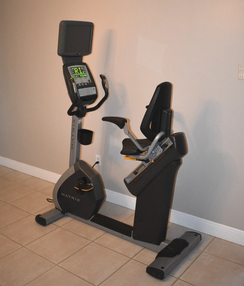 Ciclo híbrido Matrix H3X con pantalla de televisión Foto 2 de 4