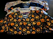 SCRUBs Lot 4 Scrub Uniform Tops HALLOWEEN & other Prints Size Large +