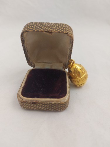 Imperial Russ Gilt Silver 84 Faberge Egg Pendant Box - Picture 16 of 17