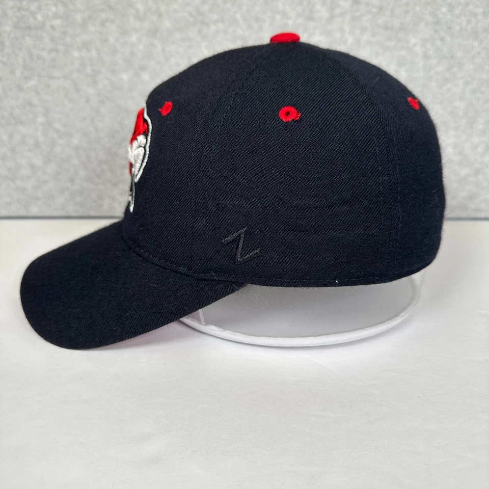 Miami RedHawks Zephyr Cap Men's 7 Black Wool Embroidered Fitted Baseball Hat - Image 3 of 4