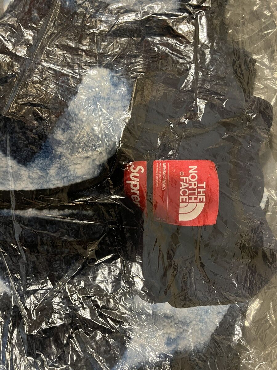 SUPREME x TNF THE NORTH FACE FLEECE JACKET BLEACHED DENIM SUPREME x TNF THE NORTH FACE FLEECE JACKET BLEACHED DENIM