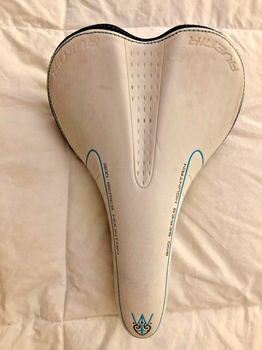 Avenir 200 Series Bicycle Saddle White Mountain Bike Seat