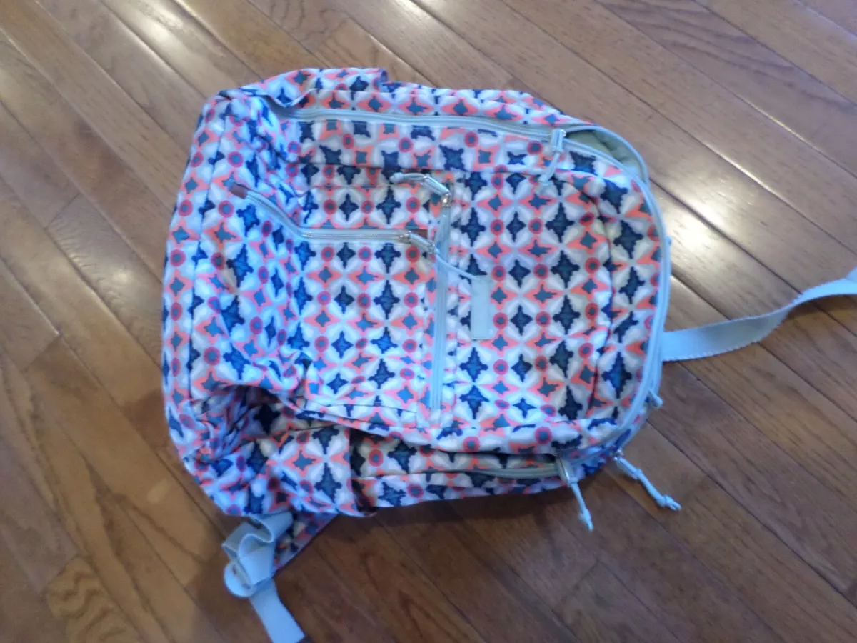 Lighten up grand top backpack vera bradley