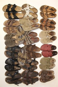 x 16 Wholesale USED Shoes Sandals Rehab 