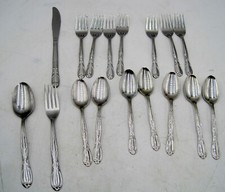 17 Pieces International Superior Stainless St...