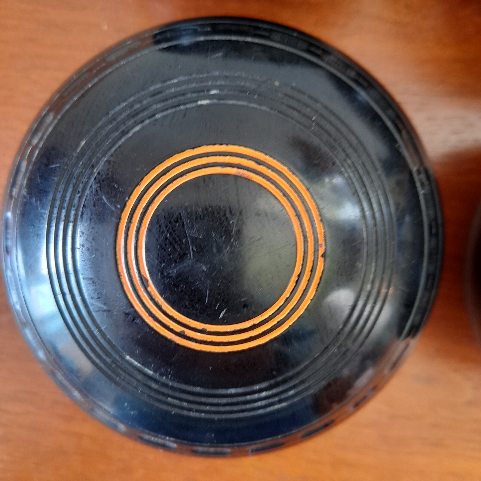 Almark Clubmaster Lawn Bowls Size 3 Medium Set of 4 Very Good Condition