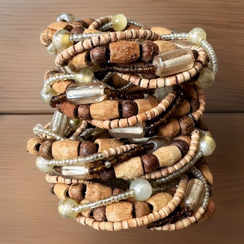 4 PIER 1 Napkin Rings BOHO Twisted Wire Wood, Seed, Iridescent Glass Beads EUC - Picture 3 of 5