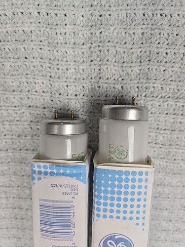 2- GE 24-inch F20 T12 Sunshine Closet & Laundry Fluorescent Bulbs - 875 Lumens - Picture 6 of 6