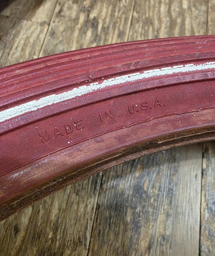 Schwinn Sting-ray 1 3/4 FRONT SLICK 20X2.125 Original SET 69 NOS Good Year RED - Picture 7 of 10