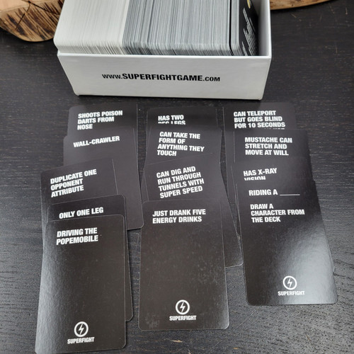SuperFight The Card Game of Absurd Arguments 2015 500 Card Complete Skybound - Picture 12 of 13