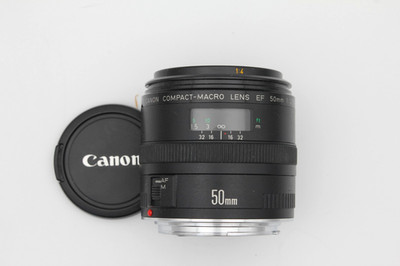 [NEAR MINT] Canon EF 50mm f2.5 Compact Macro Lens