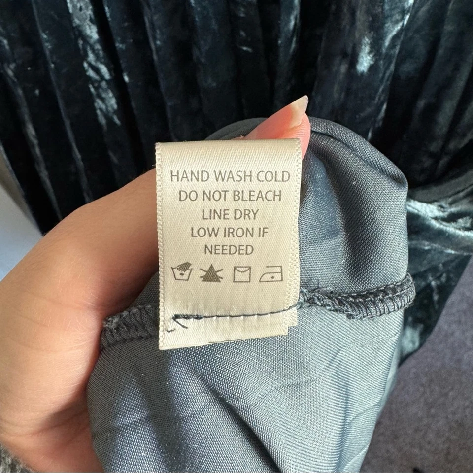 Falda midi plisada de terciopelo aplastado azul Max Studio talla pequeña Foto 4 de 4