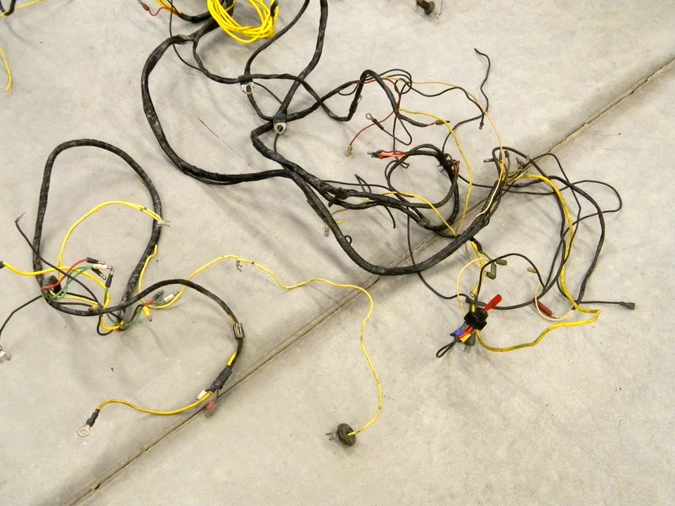 1956/1957 Lincoln Continental Mark II Under Dash Area Electrical Harness Foto 4 de 4