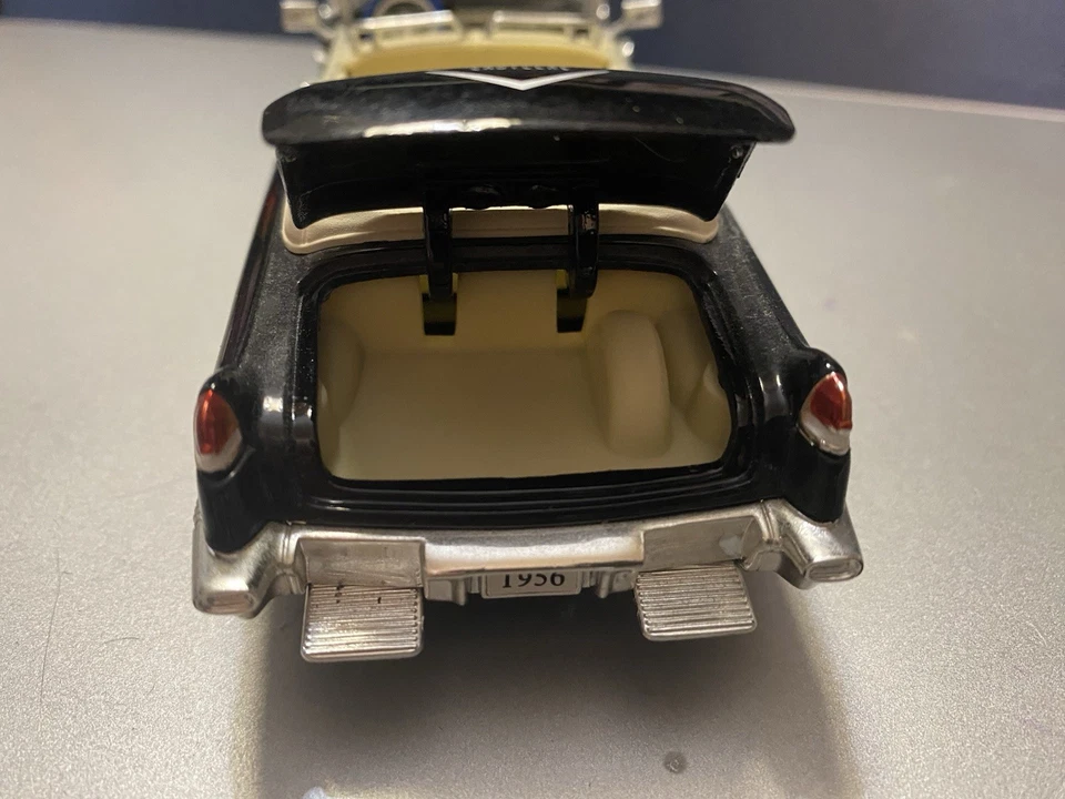 Cadillac 1956 modelo exclusivo limusina presidencial de Estados Unidos - 1:32 - diecast negro Foto 4 de 4