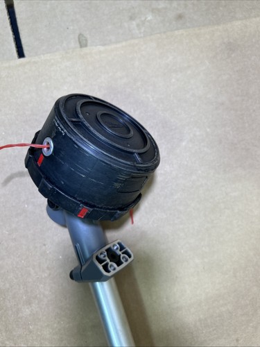 Milwaukee M18 FUEL QUIK-LOK String Trimmer Attachment - 49-16-2717 Z507 - Picture 2 of 4