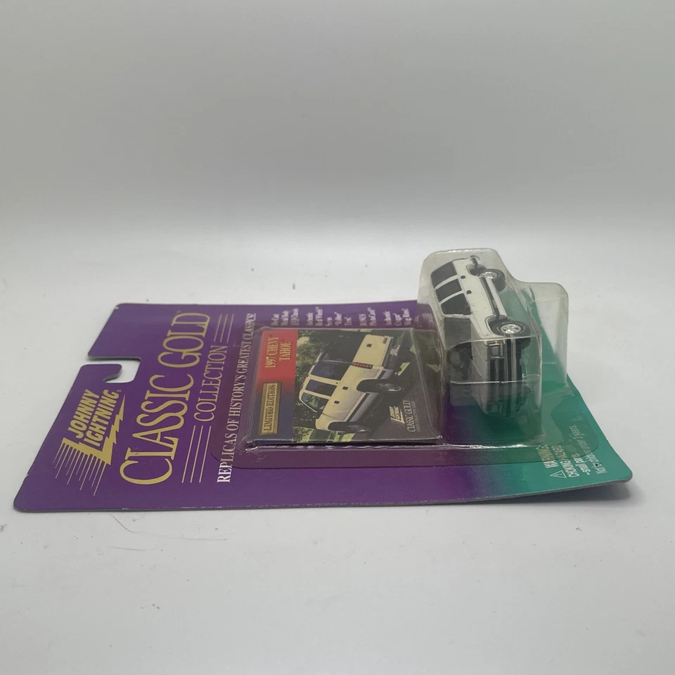 Chevy Tahoe 1997 Johnny Lightning 1999 LE "Classic Gold Collection" Foto 3 de 4