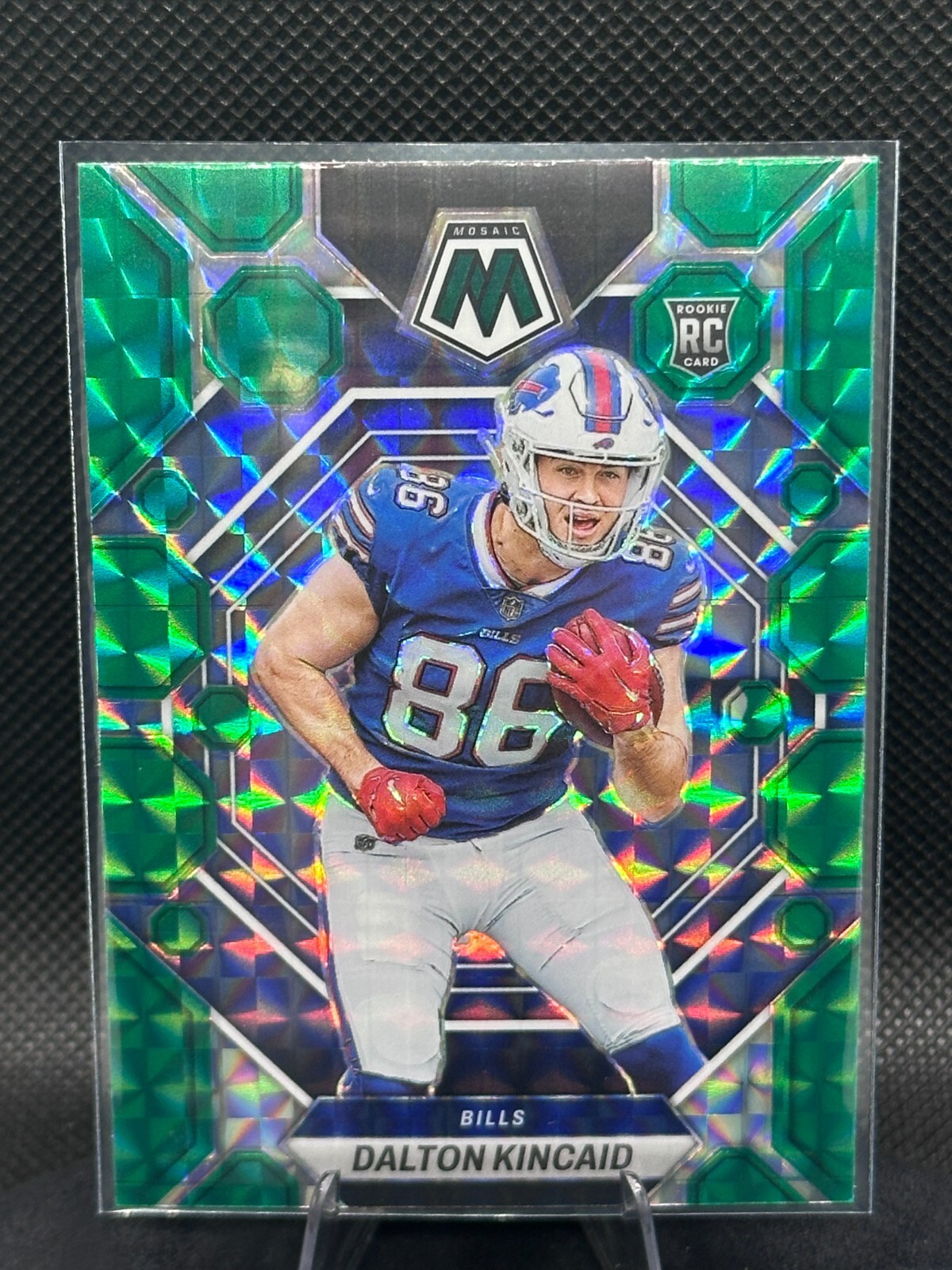 Dalton Kincaid - 2023 Panini Mosaic - Green Mosaic Prizm #305  (RC)