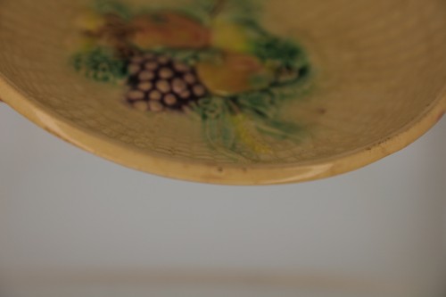 Antique Majolica Tin Glaze Earthenware Bowl Light Tan Fruit Wheat Stalks 8 1/2”d - Picture 9 of 13
