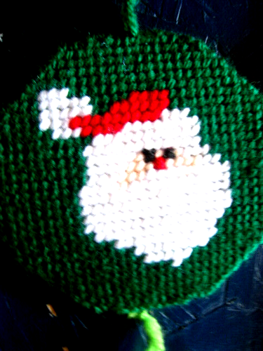 16 Retro Christmas Ornaments Hand Made Knit Crochet Needlepoint Plastic REDUCED - Picture 10 of 12