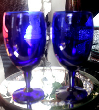 2 X VINTAGE LIBBEY COBALT BLUE WINE GOBLETS/GLASSES 7 INCHES TALL (AVAILABLE 6)