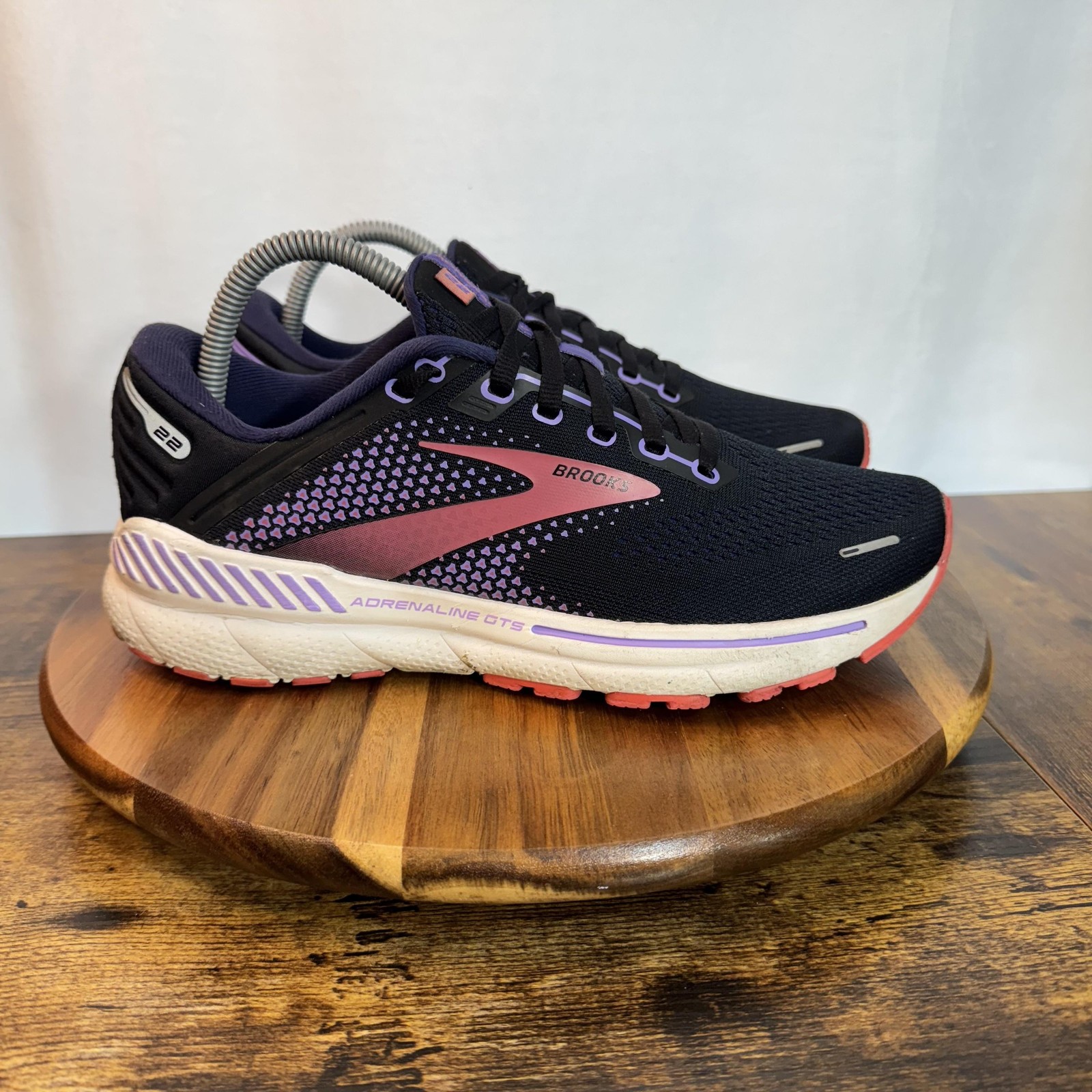 Brooks Adrenaline GTS 22 Shoes Womens Size 8.5 Black Pink Running Support 120353