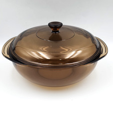PYREX - 2QT Round Casserole Dish with Lid 024 Amber Fireside Glass - Straw Mark