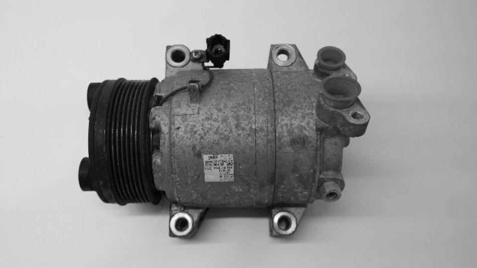 Compresor de aire acondicionado usado se adapta a: Nissan Armada 2012 grado A Foto 3 de 3