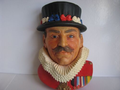 LEGENDS Chalkware Head  THE BEEFEATER Wall plaque Sculpture  England - Picture 1 of 8