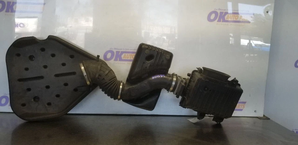 96 CHEVY CAPRICE 5.7L FILTRO DE AIRE CAJA MONTAJE CON RESONADOR Y AFM Foto 4 de 4