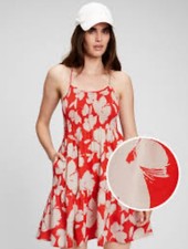 NWOT Gap Smocked Red And White Floral Tiered Sundress Size Medium