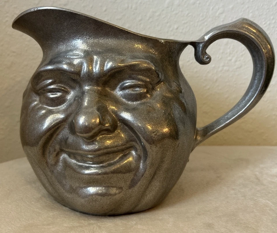 Jarra de peltre plateada de doble cara Sunny Jim de colección Foto 4 de 4