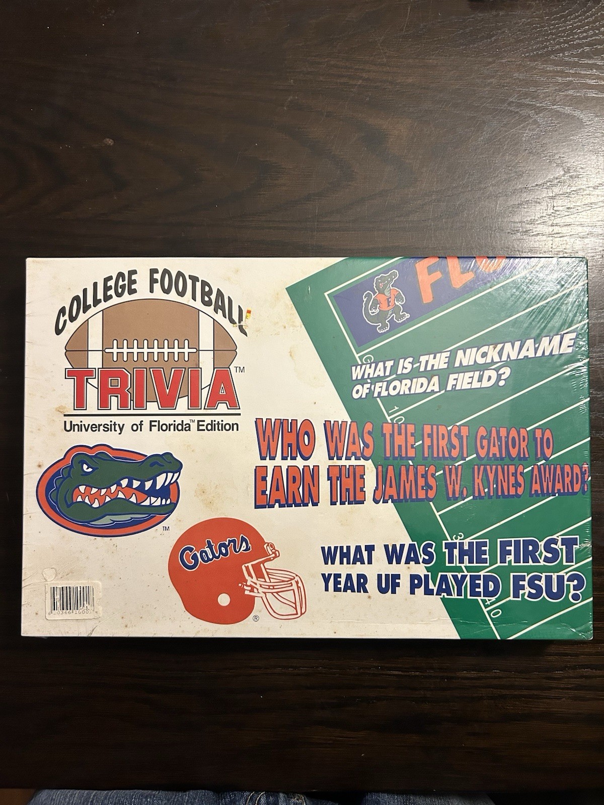 Vintage 1995 College Football Trivia Board Game-University o