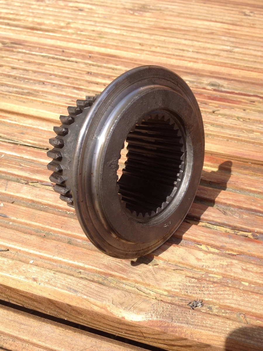 Hummer H2 Borg Warner 4484 Transfer Case Parts - Hub GM Part 