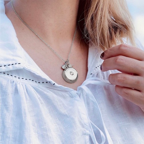 Invisawear Personal Safety Necklace Silver Star Burst Charm Crystal Pendant NEW - Picture 2 of 9
