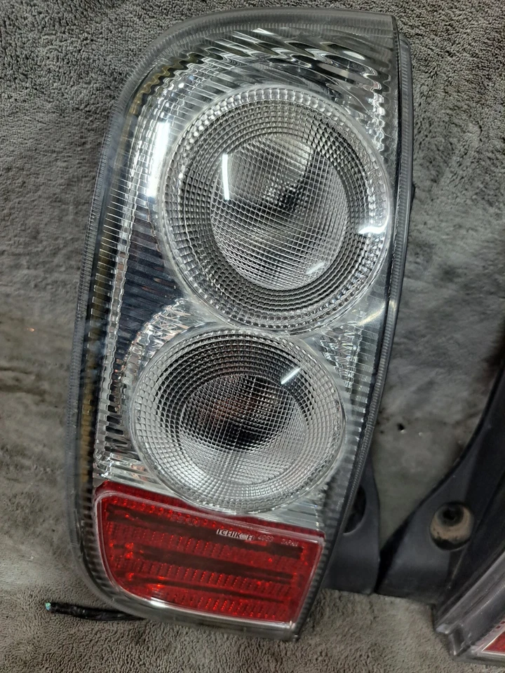 Luces traseras AUTECH JDM Nissan March Micra K12 Kouki artículos raros 1 par Foto 4 de 4