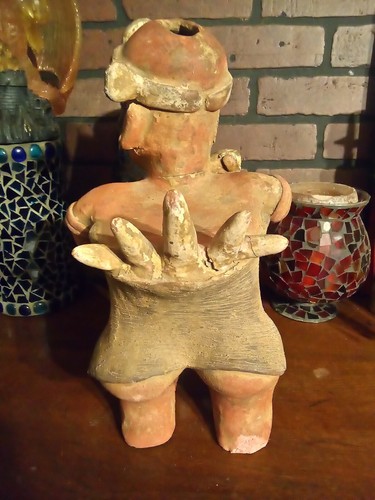 14" Western Mexico Pre-Classic Style Reproduction Clay Warrior Figure (Modern) - Picture 12 of 17