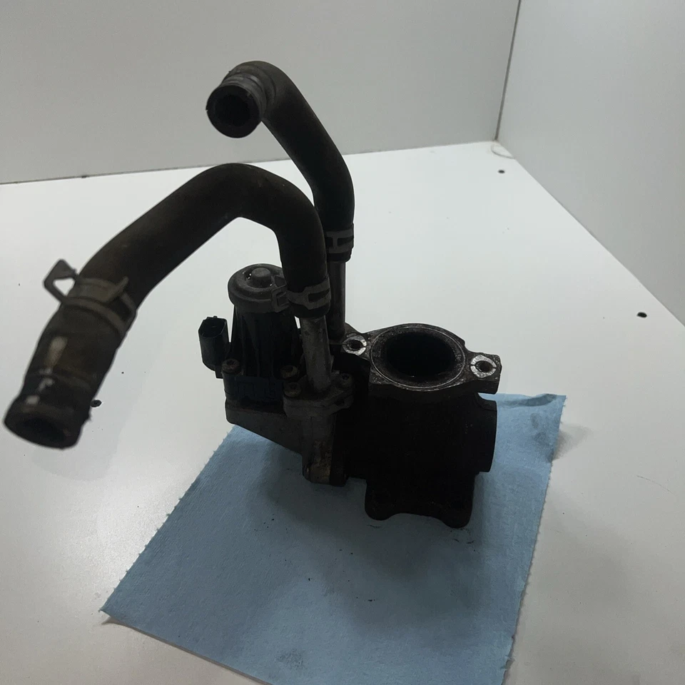 Válvula L5P EGR para GMC/Chevy 2500 3500 HD (12679965) OEM - USADA Foto 2 de 4