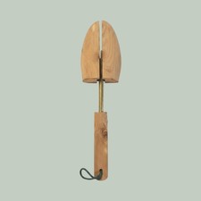Aromatic Red Cedar Boot Tree Split Toe Adjustable Brass Tube Shoe Shaper