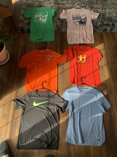Paket mit 6 Herren-Tshirts Größe Small - Bild 2 von 13