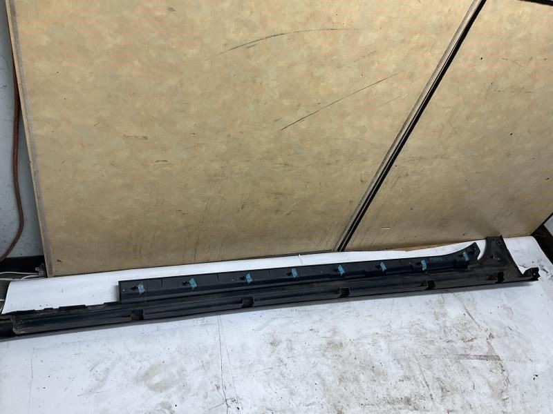 14-17 Maserati Ghibli SQ4 Right Passenger Side Rocker Panel Skirt Molding Q