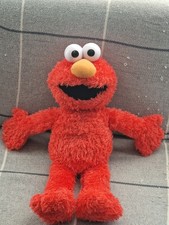 Tickle Me Elmo Laughing Talking Shaking 2018 Sesame Street Workshop Edition 18".