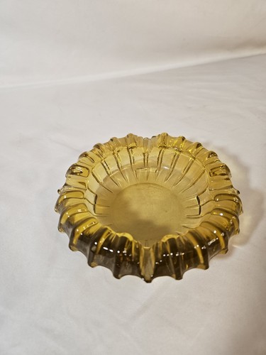 Vintage Mid Century Modern Fostoria Amber Glass Ashtray 5' Small - Picture 7 of 12
