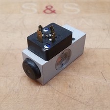 Festo PEV-1/4-SC-OD Pressure Switch, 250Vac, 125 VDC, 1-12 Bar, 15-175 Psi