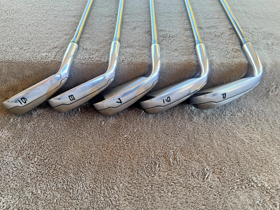 Juego de hierros Callaway Great Big Bertha 23 6-PW con eje UST Helio Nanocore 60 Sr Foto 2 de 4