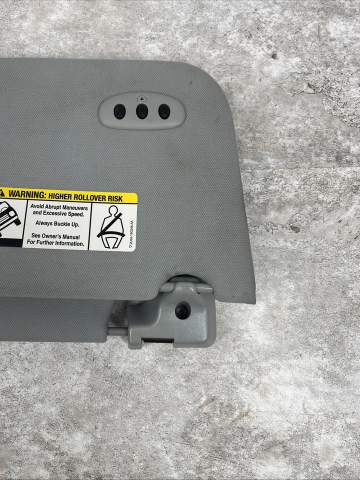 2003-2006 Ford Expedition Lincoln Navigator Sun Visor Set w/ Homelink  Grey - Image 4 of 4