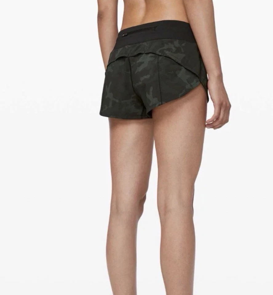 LULULEMON Speed Up Short 2.5 英寸 Incognito Camo Multi Gator 绿色 尺寸 2 跑步 — 第 3/4 张图片
