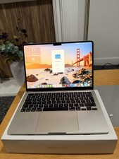 Apple MacBook Air 13-inch M2 16GB Ram 256GB SSD Starlight 100% Battery Health