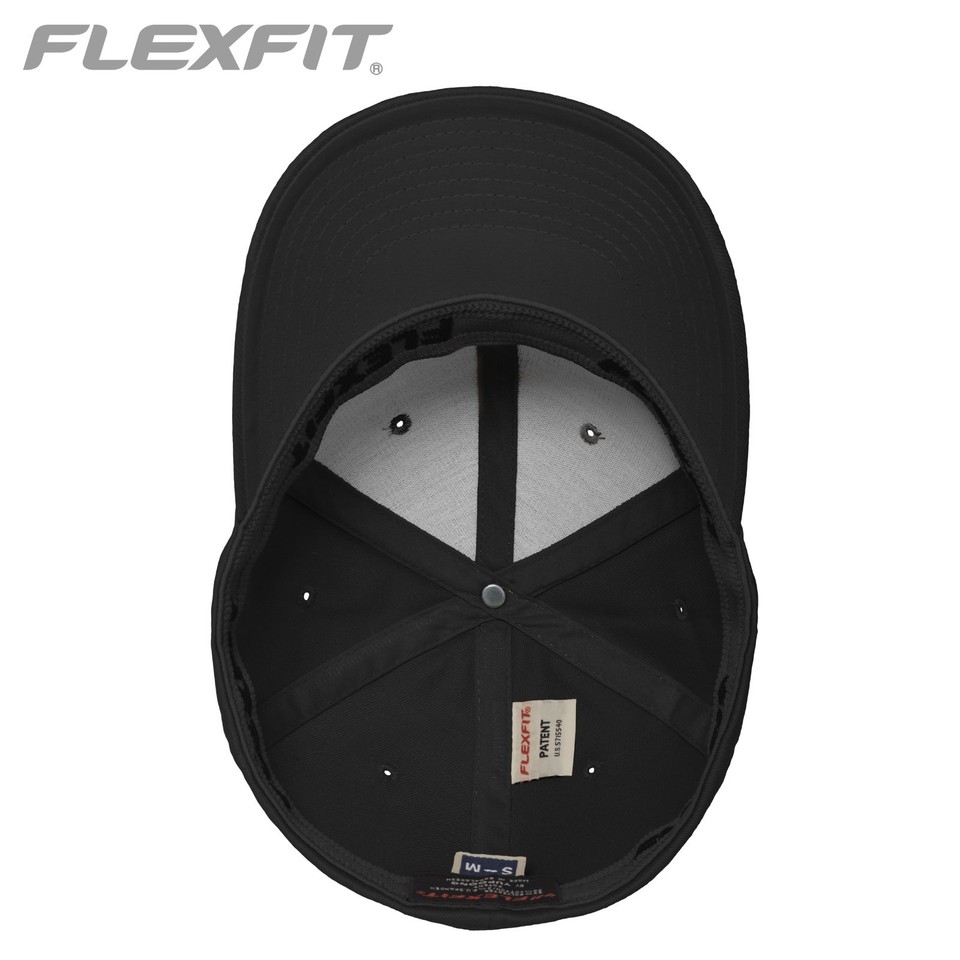 Flexfit Basecap Mit 3D Initial - Schwarze Wooly Combed Mütze