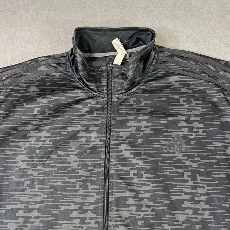 Jaqueta Adidas Masculina 2XL Preta Cinza Decote Simulado Zíper Completo Geométrica - Imagem 2 de 4