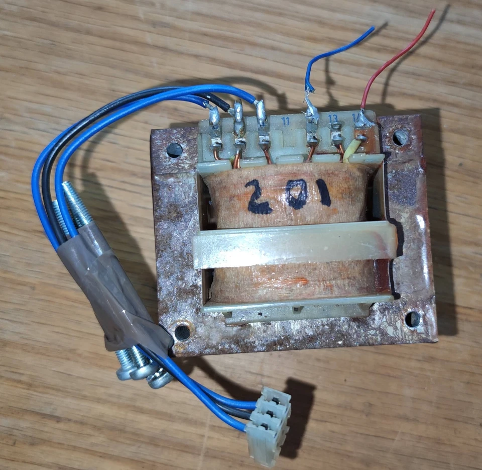 Commodore PET 8296  Netzteil/ Trafo mit Motherboard Anschluss/Connector   -201 - Bild 2 von 4